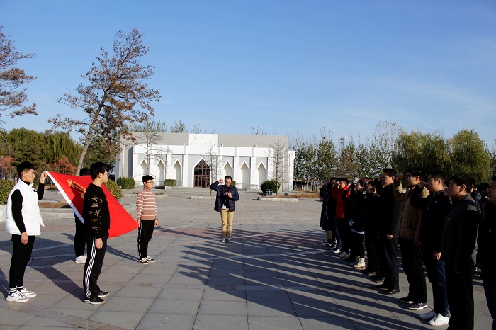 重温入党、入团誓词.JPG 重温入党、入团誓词.JPG